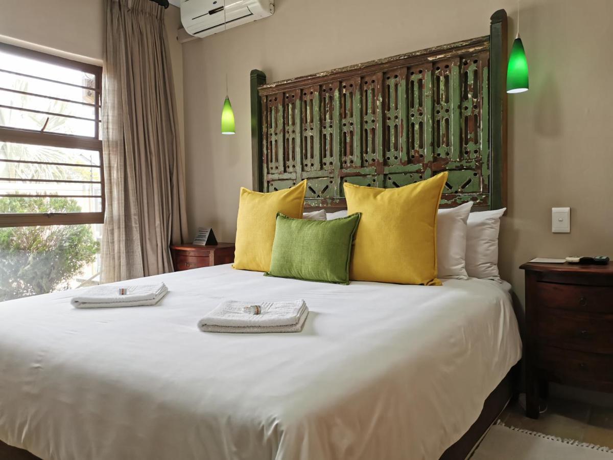 เอกซเลนท์ เกสท์เฮาส์ Hotel เบลวิลล์ ภายนอก รูปภาพ